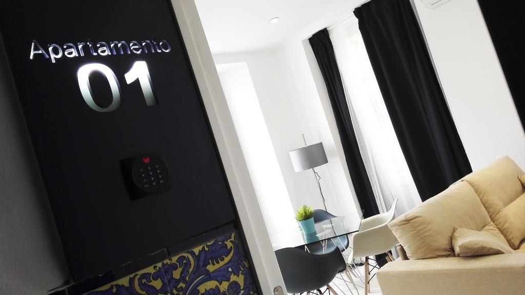 Apartamentos Adriano Sevilla Eksteriør billede