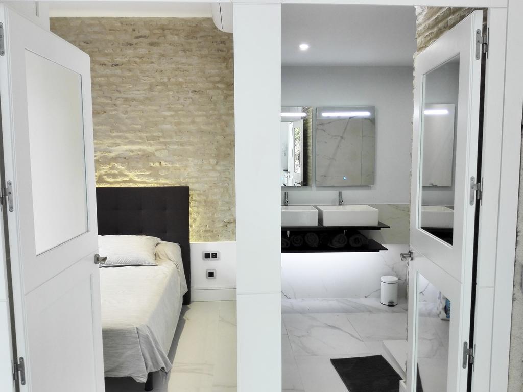 Apartamentos Adriano Sevilla Eksteriør billede