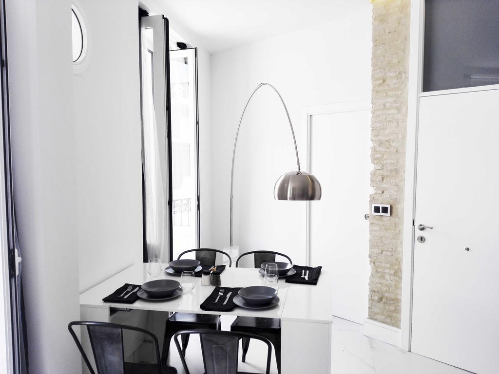 Apartamentos Adriano Sevilla Værelse billede