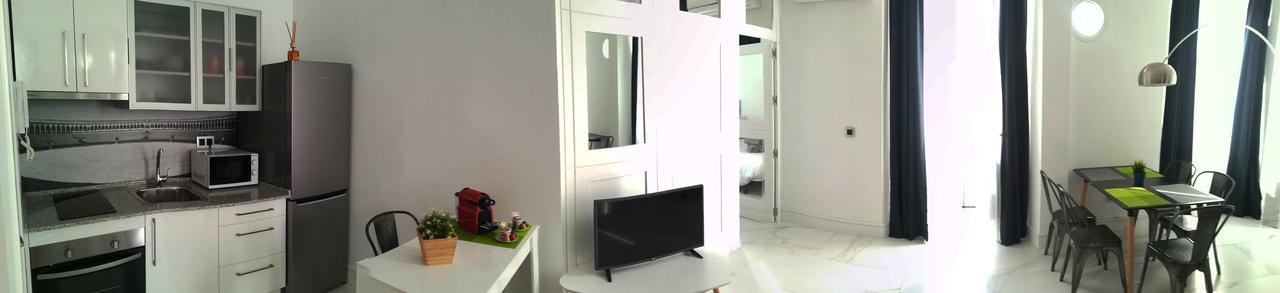 Apartamentos Adriano Sevilla Eksteriør billede