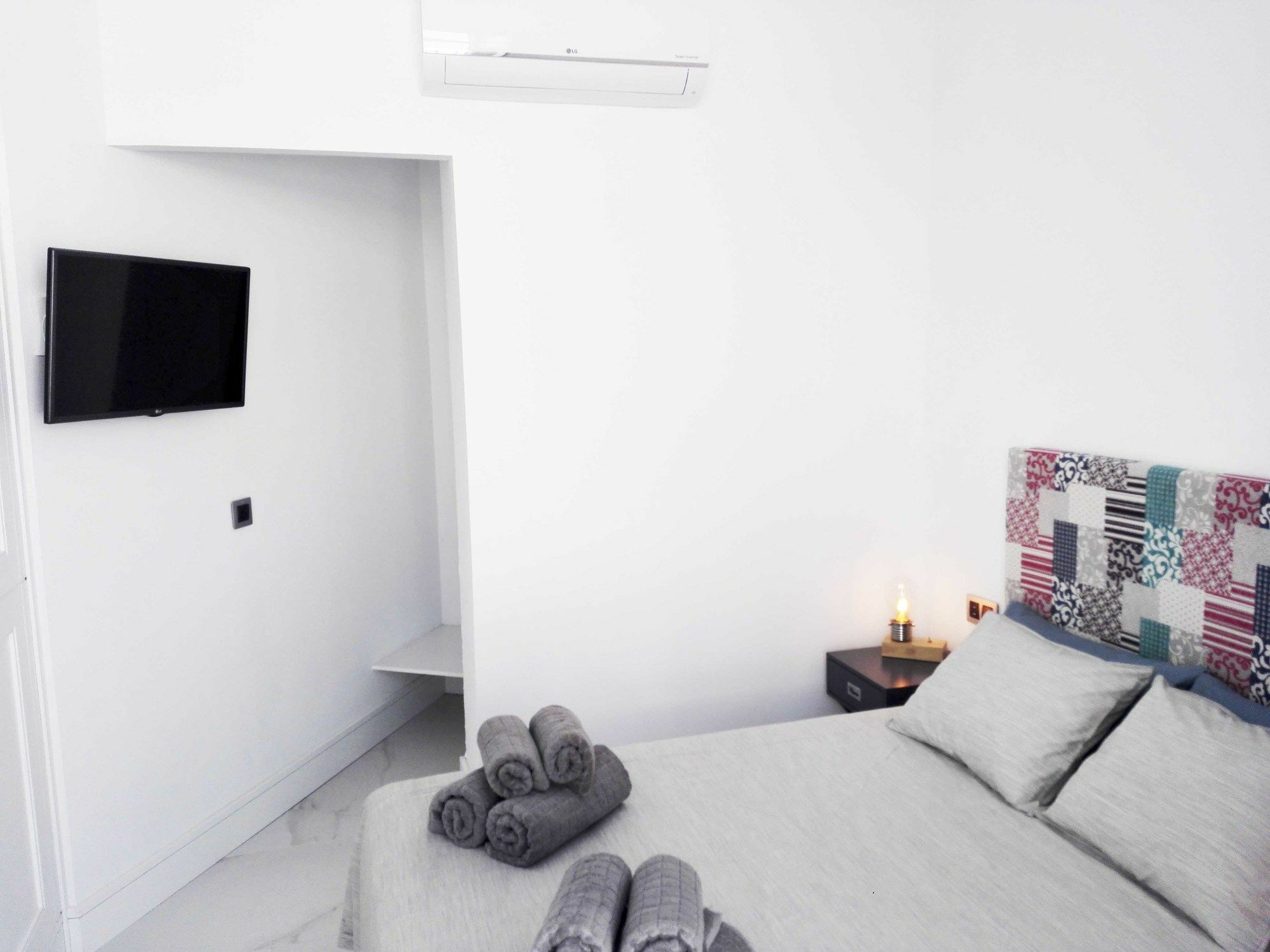 Apartamentos Adriano Sevilla Eksteriør billede